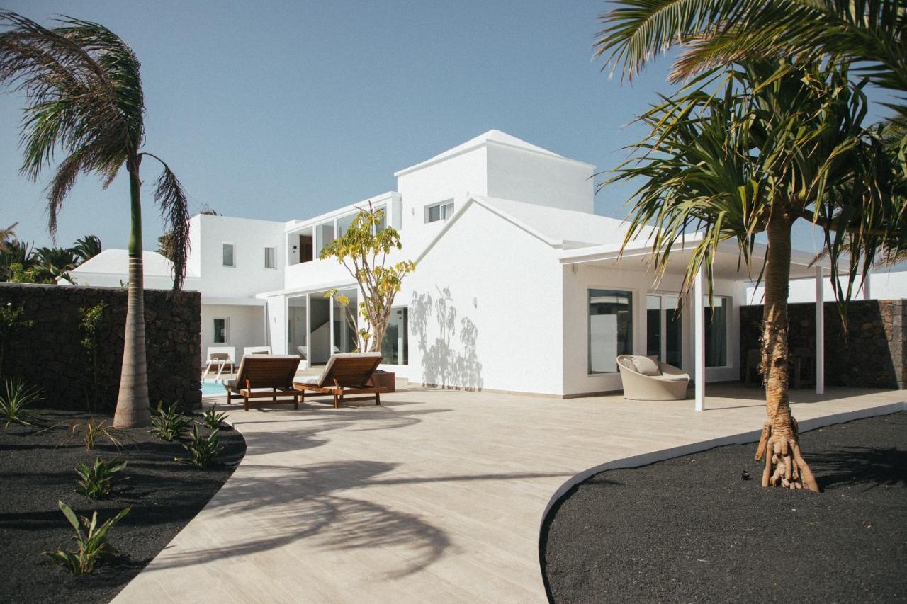 Alava Suites Costa Teguise Luaran gambar