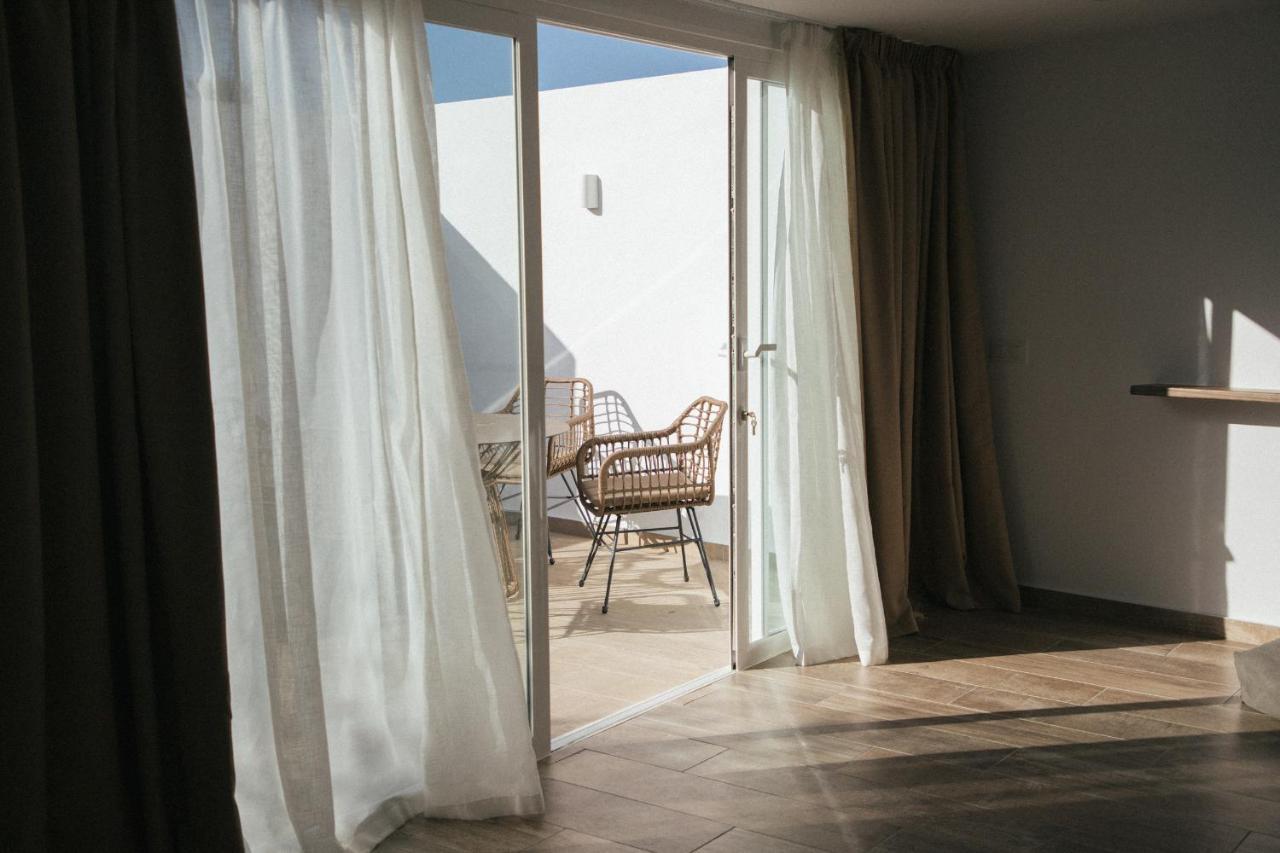 Alava Suites Costa Teguise Luaran gambar
